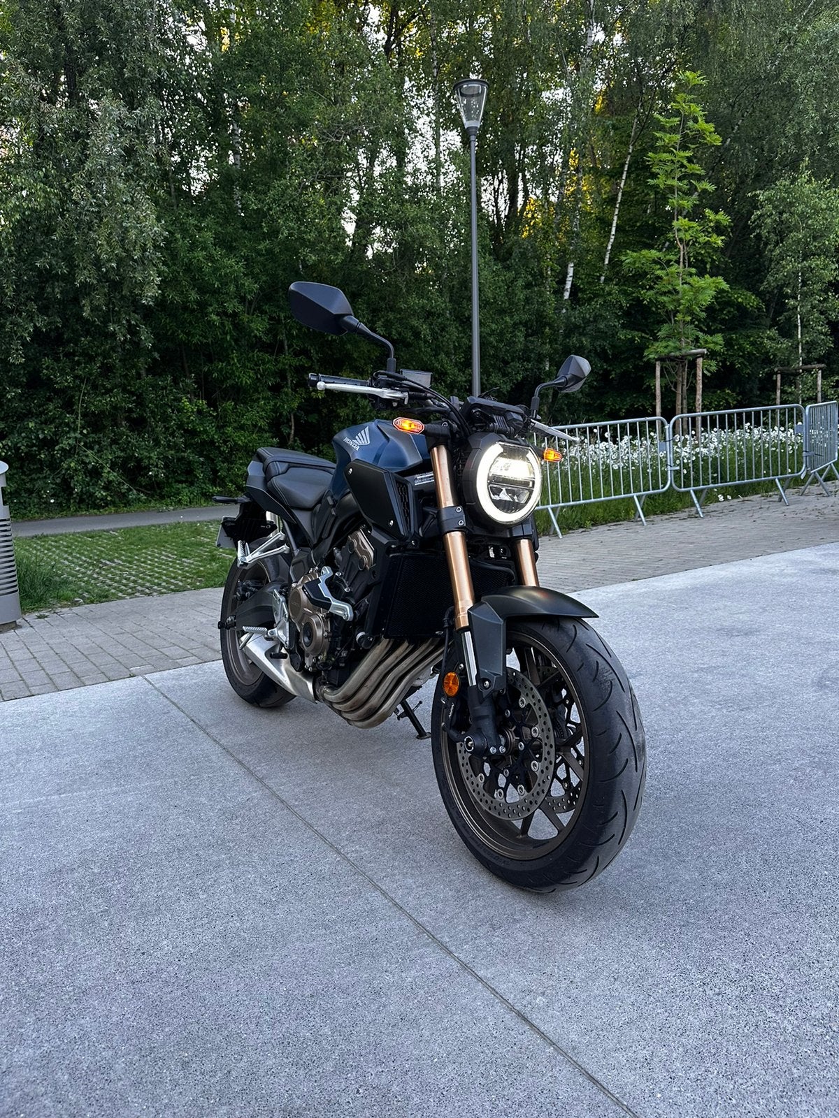 Honda CB650 R, Permis Moto A, Plus de 35 kW, Particulier, 4 cylindres