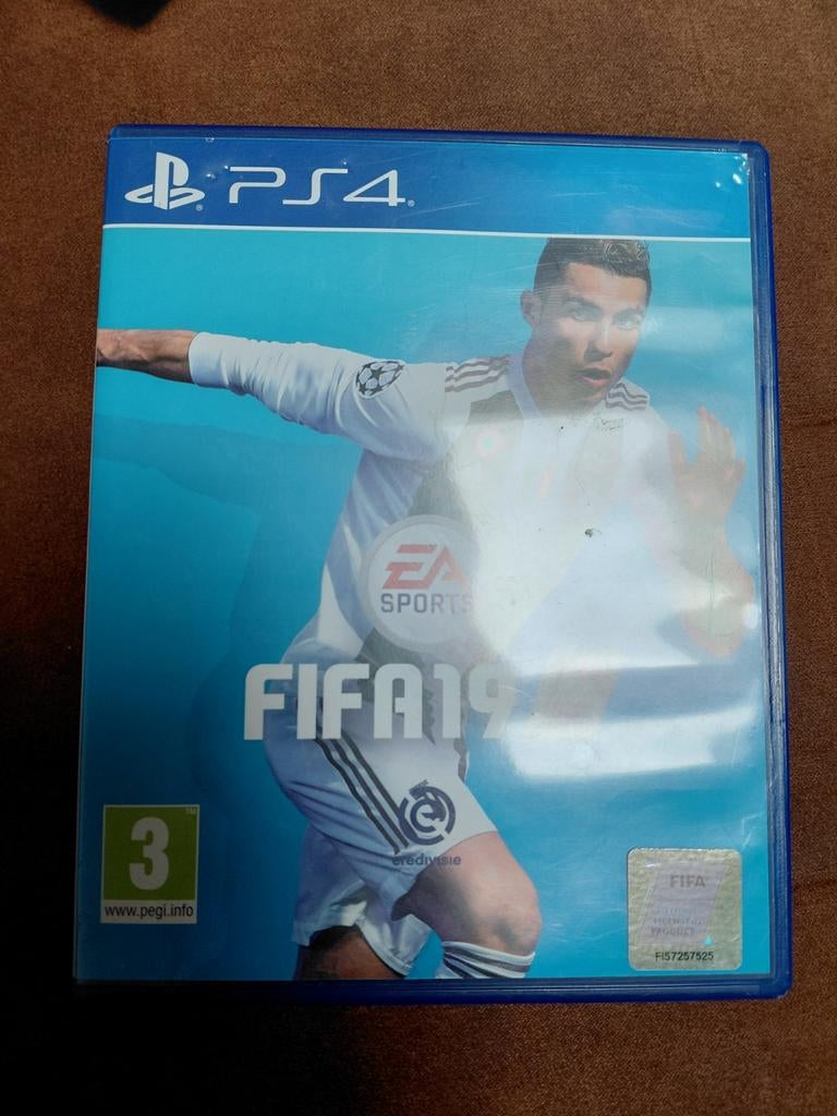 Fifa19 ps4, Neuf, Online, À partir de 7 ans, Enlèvement