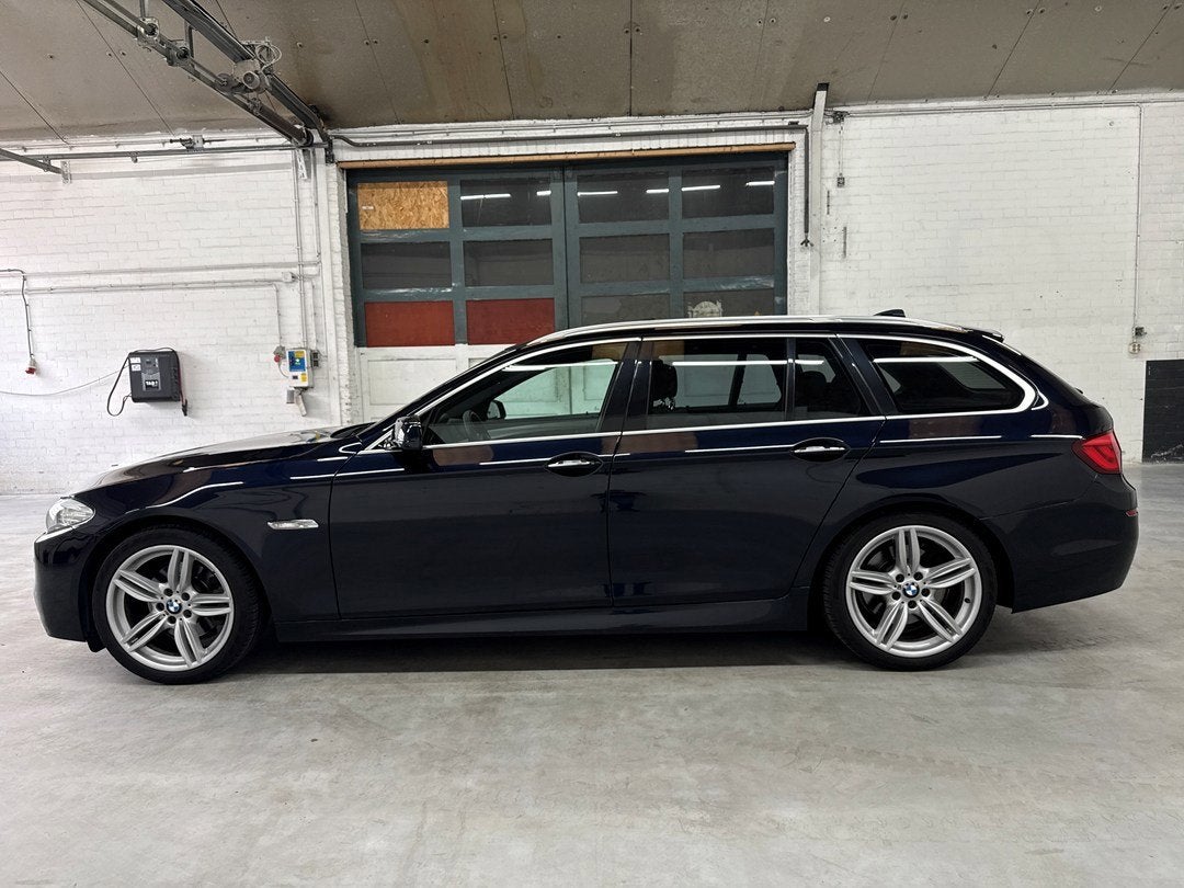 BMW 5 Serie Touring 520i | M Pakket | Panoramadak | Cruise C, Euro 5, 135 kW, Entreprise, 2000 kg