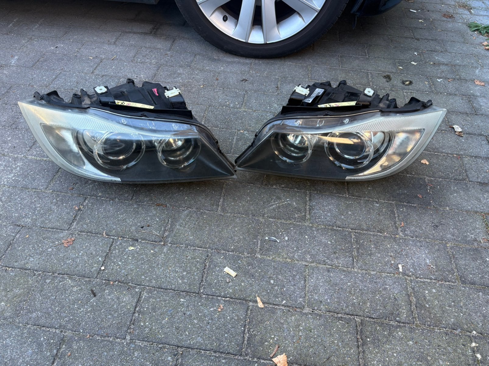 Phares bi-xénon d'origineBMW E90 E91Ensemble gauche + droite, Enlèvement ou Envoi, BMW