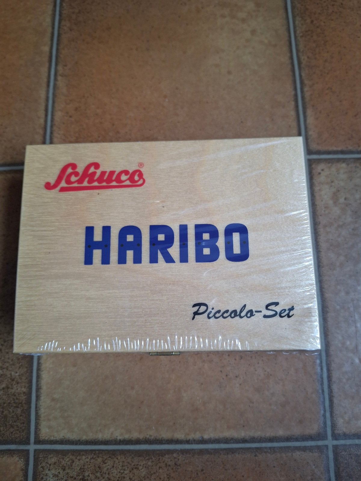 Schuco Piccolo-set “Haribo” - Nieuw & geseald, Hobby en Vrije tijd, Modelbouw | Auto's en Voertuigen, Ophalen, Zo goed als nieuw