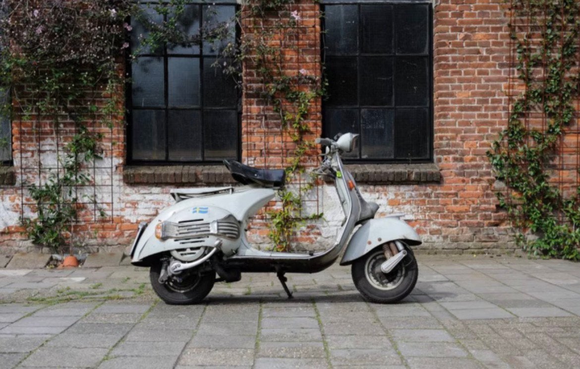 Vespa VL150 | Vespa Struzzo | Vespa wideframe, Fietsen en Brommers, Scooters | Kymco, Zo goed als nieuw, Ophalen