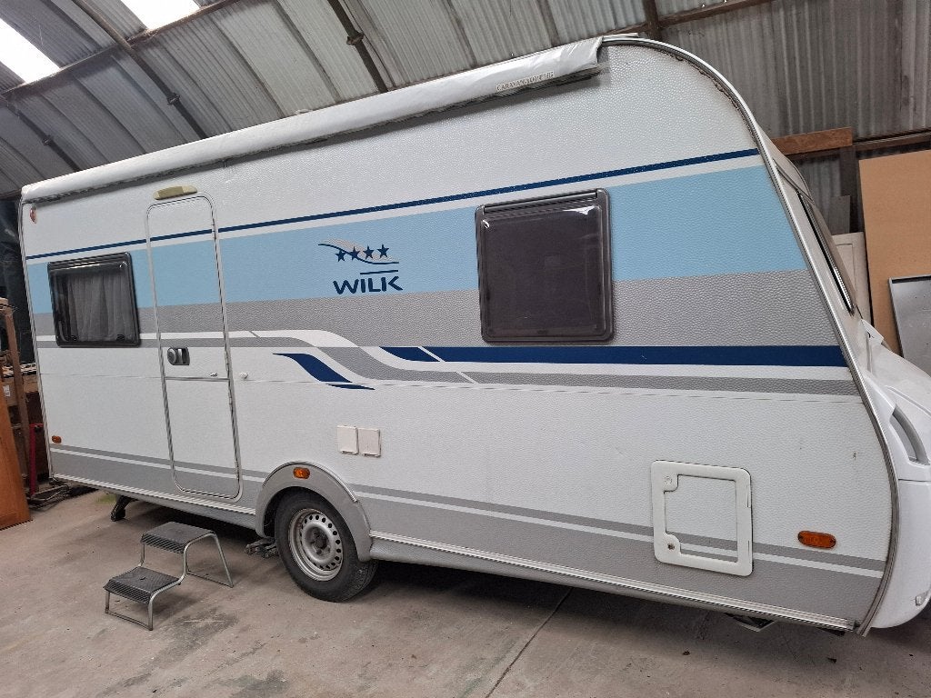 Caravan Wilk 450HTDS4, Rondzit, Frans bed, Particulier, Schokbreker