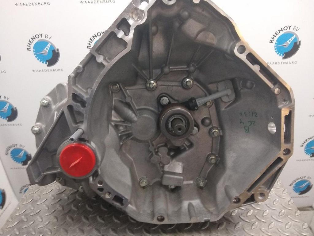RENAULT TWINGO TRANSMISSIE / VERSNELLINGSBAK 2017, Ophalen of Verzenden, Gebruikt, Stiba lid