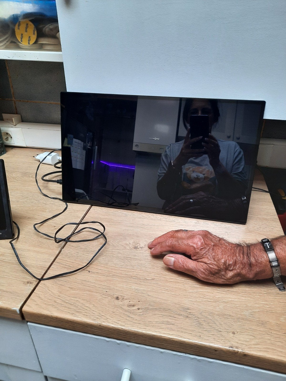 tablet monitor, Ophalen