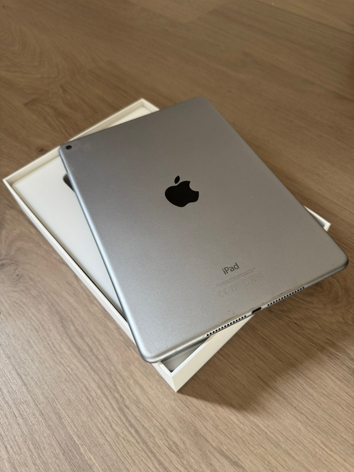 Ipad air 2, Computers en Software, Ophalen, Apple iPad Air, Zo goed als nieuw, 128 GB