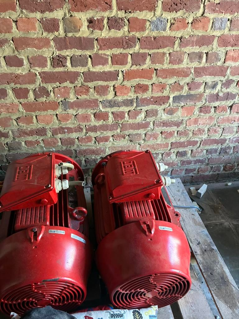 Moteur électrique industriel + pompe haute pression, Enlèvement