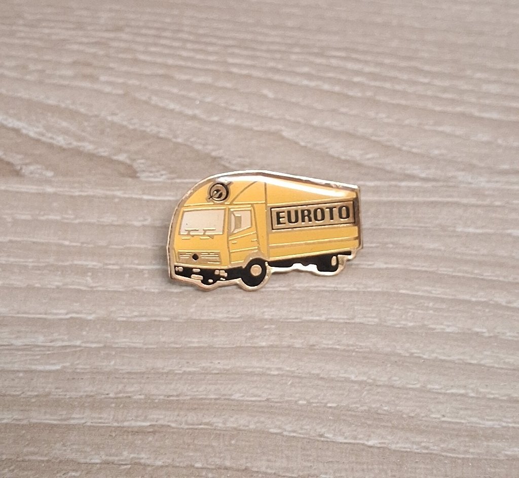 PIN - EUROTO - VRACHTWAGEN - TRUCK - CAMION, Verzenden, Gebruikt, Overige onderwerpen, Speldje of Pin