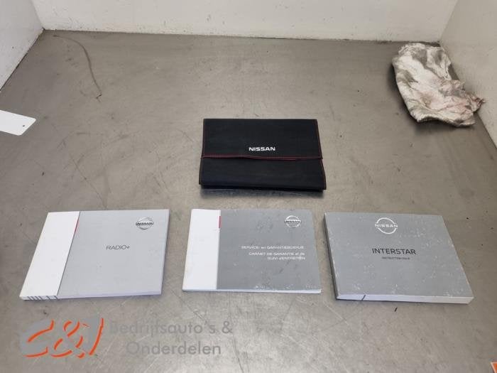 Instructie Boekje van een Nissan Interstar, Gebruikt, -, -, Ophalen of Verzenden