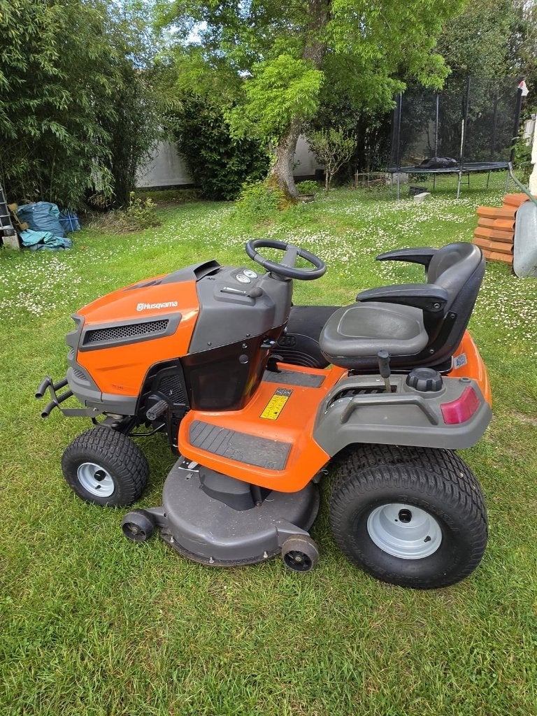 Tracteur Husqvarna, Fonction de mulching, 120 cm ou plus, Comme neuf, Husqvarna