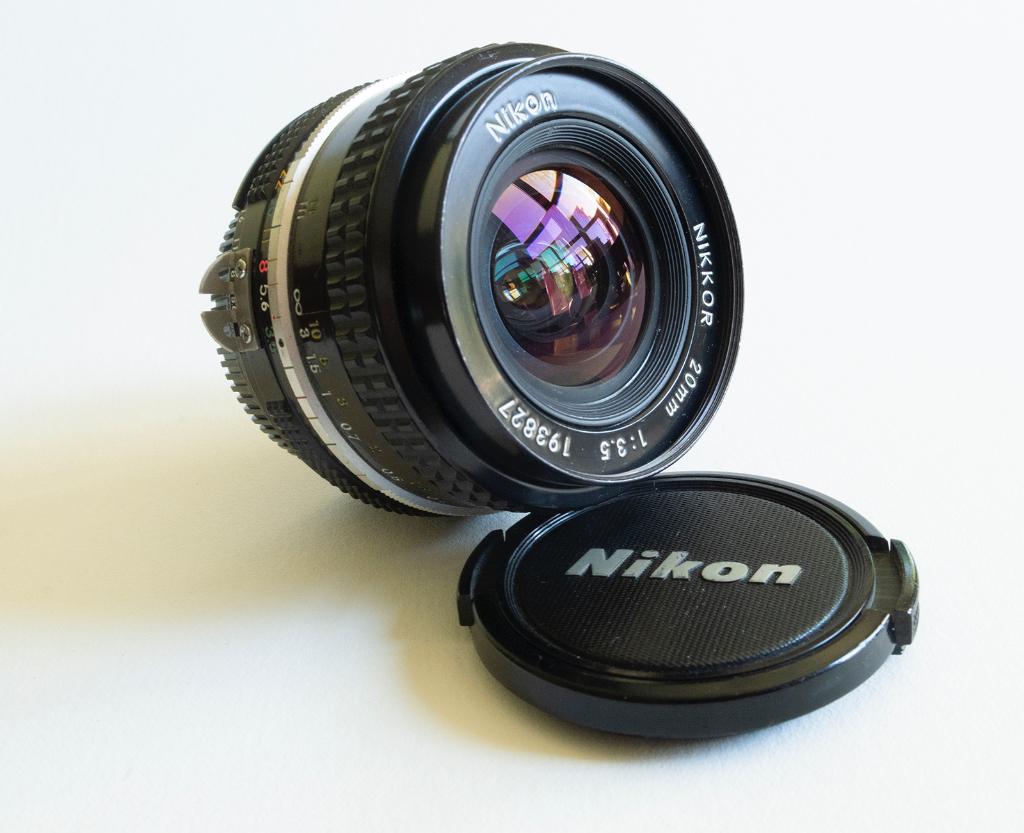 NIKON AI 20mm f3.5, Audio, Tv en Foto, Ophalen of Verzenden, Gebruikt, Groothoeklens