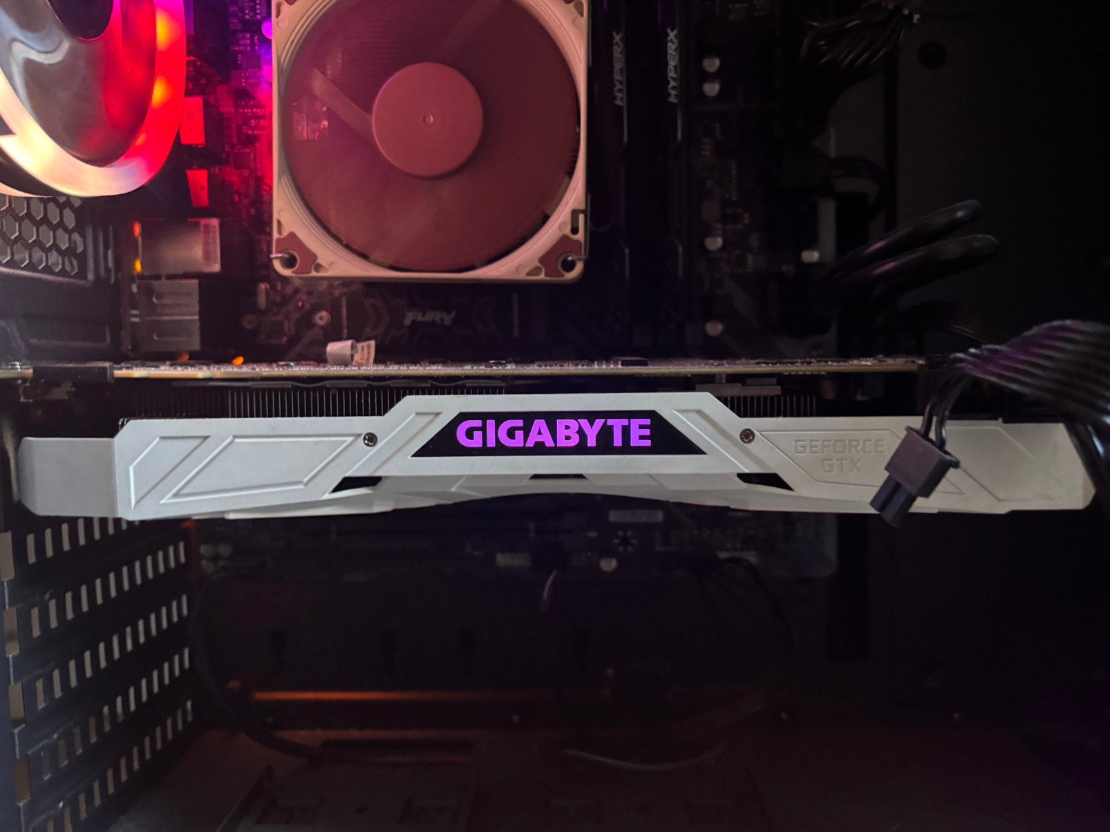 GTX 1080ti 11GB - Gigabyte, wit, Computers en Software, Videokaarten, Ophalen, Zo goed als nieuw