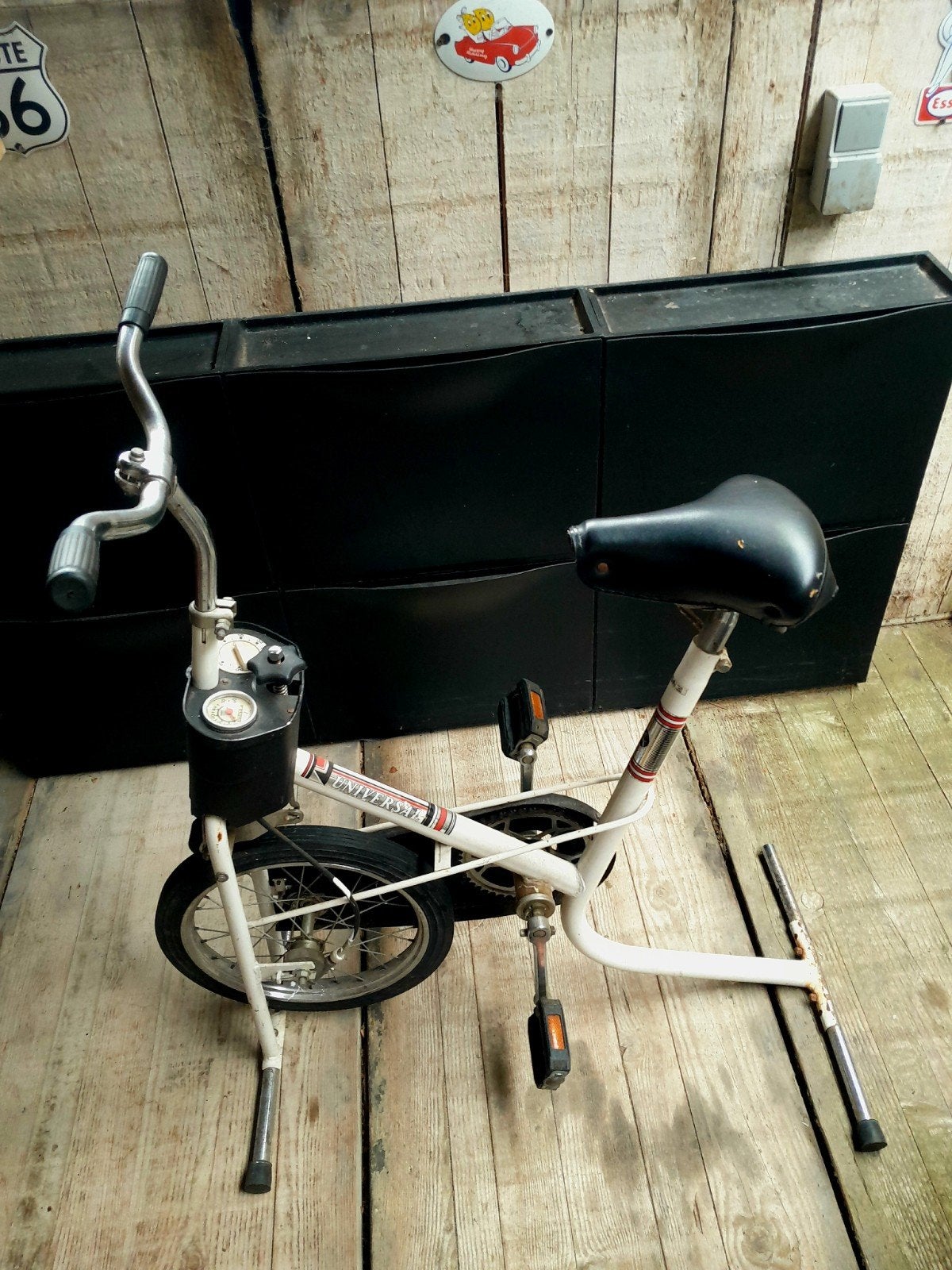 petit vélo d appartement 1960, Ophalen, Gebruikt