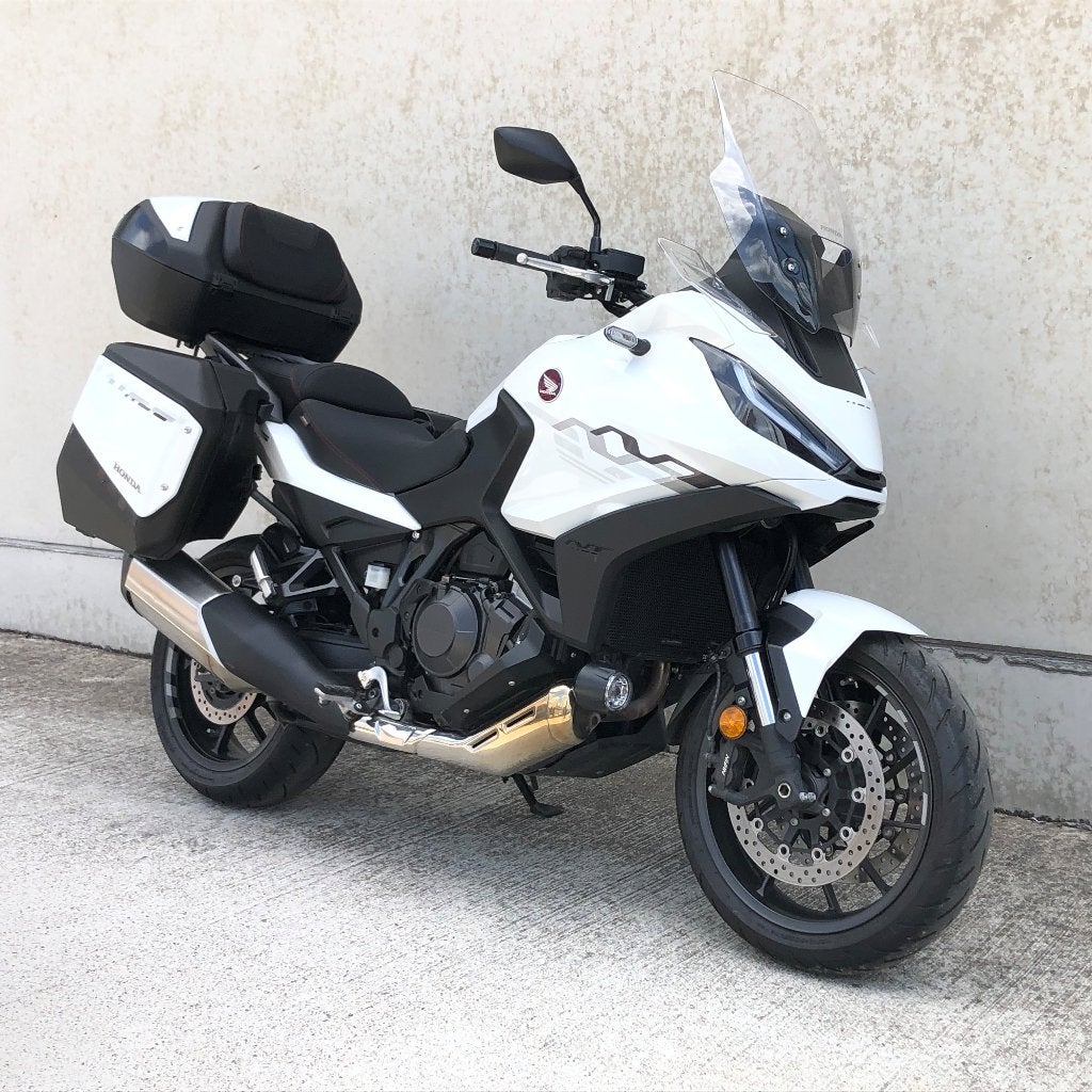 HONDA NT1100 2024 GEKEURD GARANTIE, Motoren, 2 cilinders, Motorrijbewijs A, Meer dan 35 kW, Toermotor