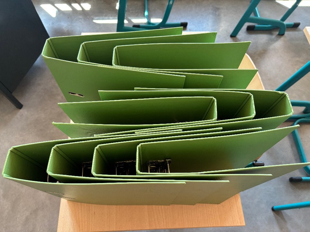 8 Fardes à levier dos 4 cm, Ophalen of Verzenden, Zo goed als nieuw