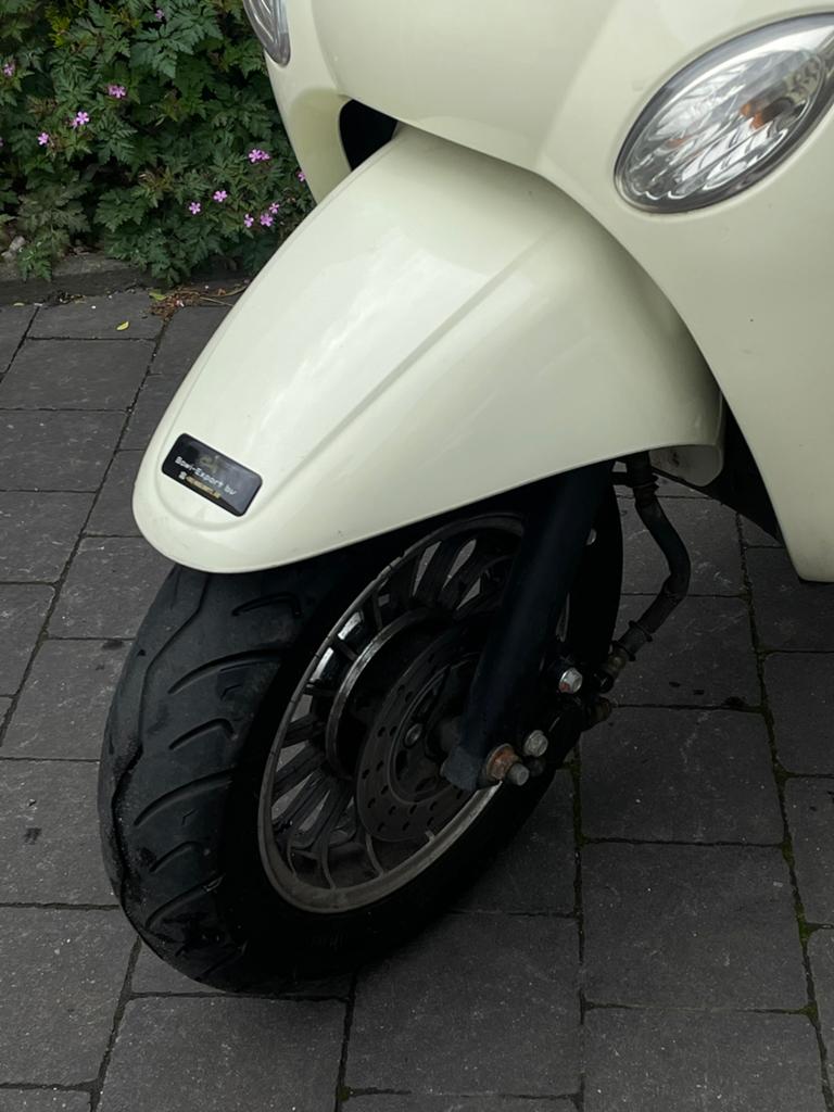 Scooter | A Klasse | Bj2019 | 7.060km | Start en rijdt Super, Fietsen en Brommers, Scooters | Overige merken, Piemonte, Klasse A (25 km/u)