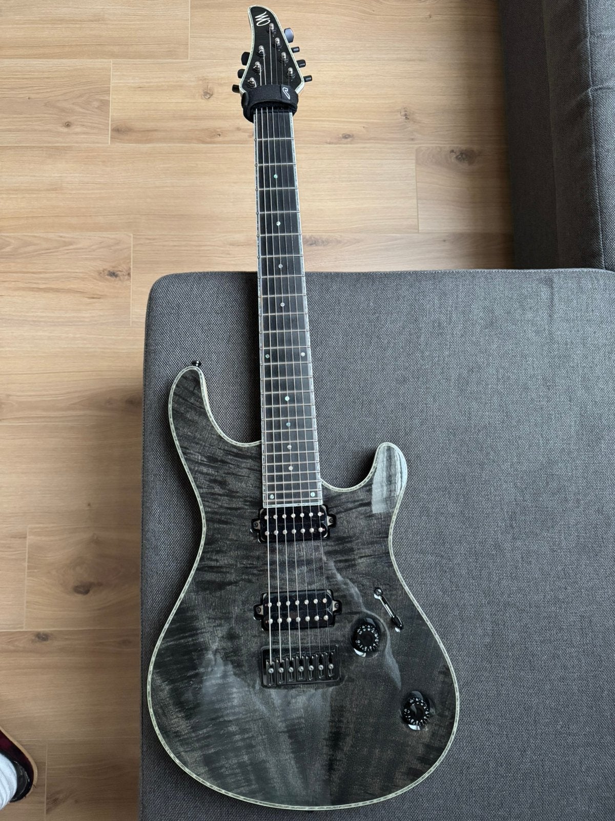 Mayones regius 7, Enlèvement, Comme neuf