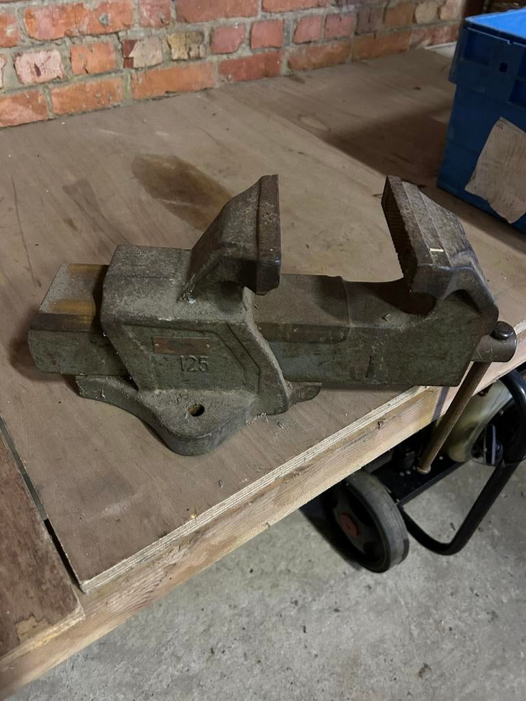 Te koop, Doe-het-zelf en Bouw, Ophalen, Zo goed als nieuw, Bankschroef