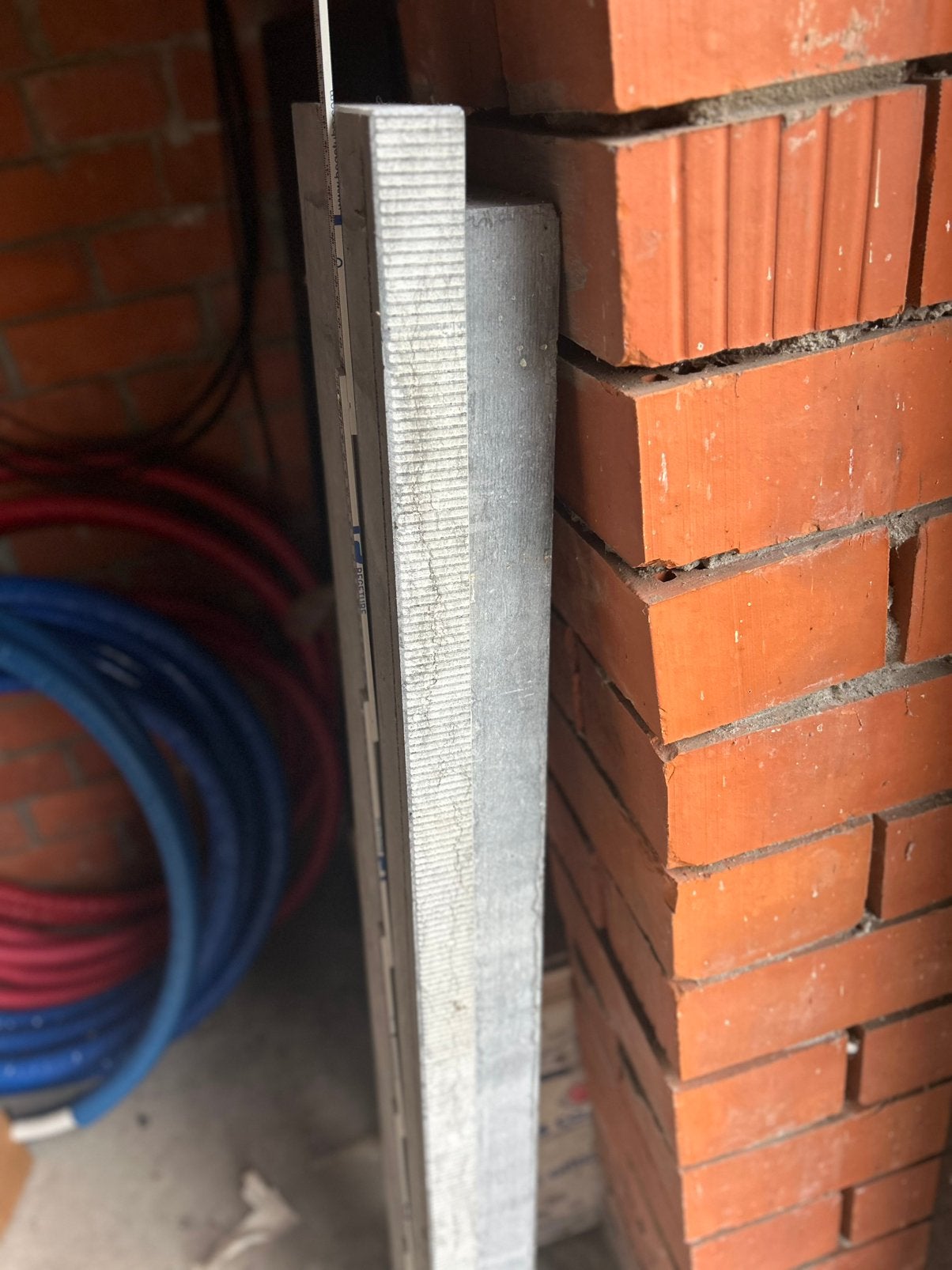 2 tabletten blauwe hardsteen / arduin – ca. 134  22 cm, Doe-het-zelf en Bouw, Ophalen, Zo goed als nieuw