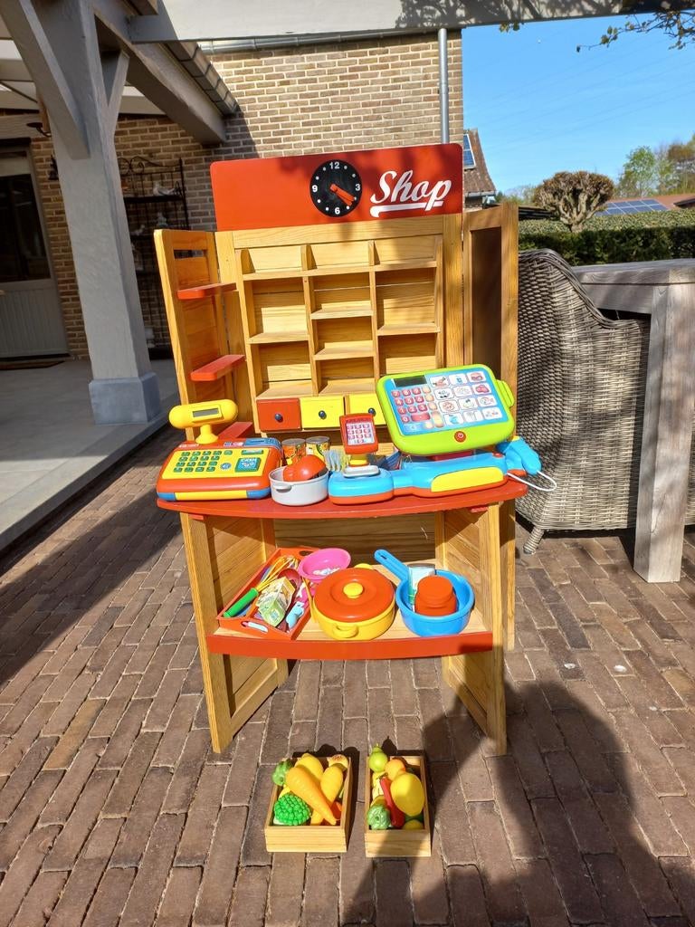 Houten supermarkt, Ophalen