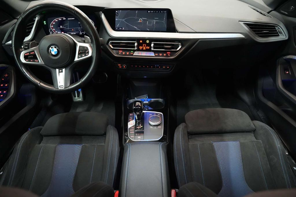 BMW 235 iAX M xDrive Sport Zetels Pano LED 4X4 Garantie, Auto's, BMW, Automaat, Gebruikt, 4 cilinders, https://public.car-pass.be/vhr/a9fae955-984a-4d64-b52d-2f2229d3828e