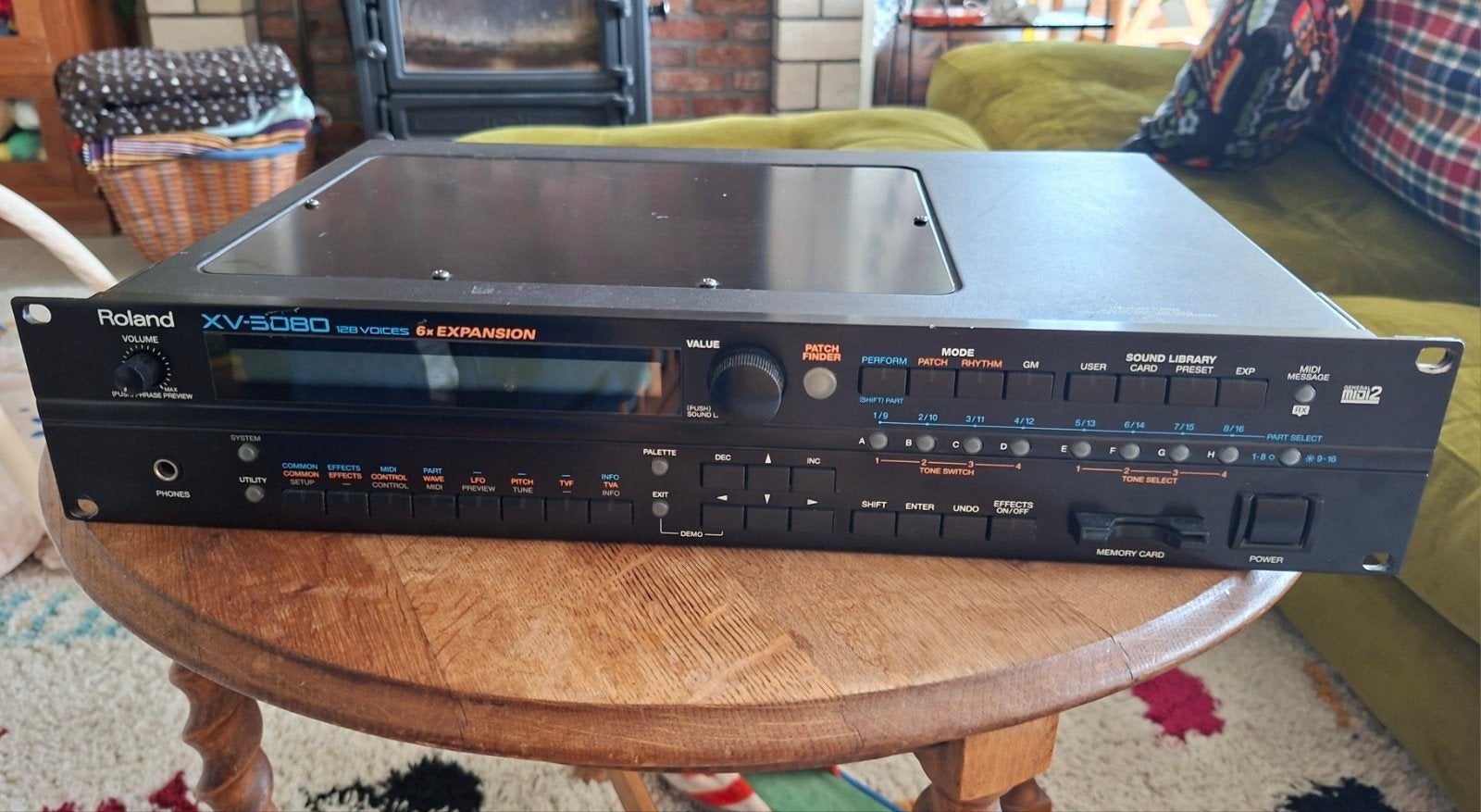Roland XV3080 met SR-JV80-10 Bass & Drums, Muziek en Instrumenten, Ophalen, Roland