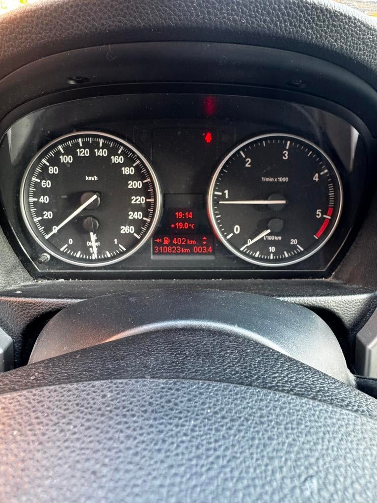 Bmw 320d 2009, Auto's, BMW, Achterwielaandrijving, Zwart, Leder, 5 deurs