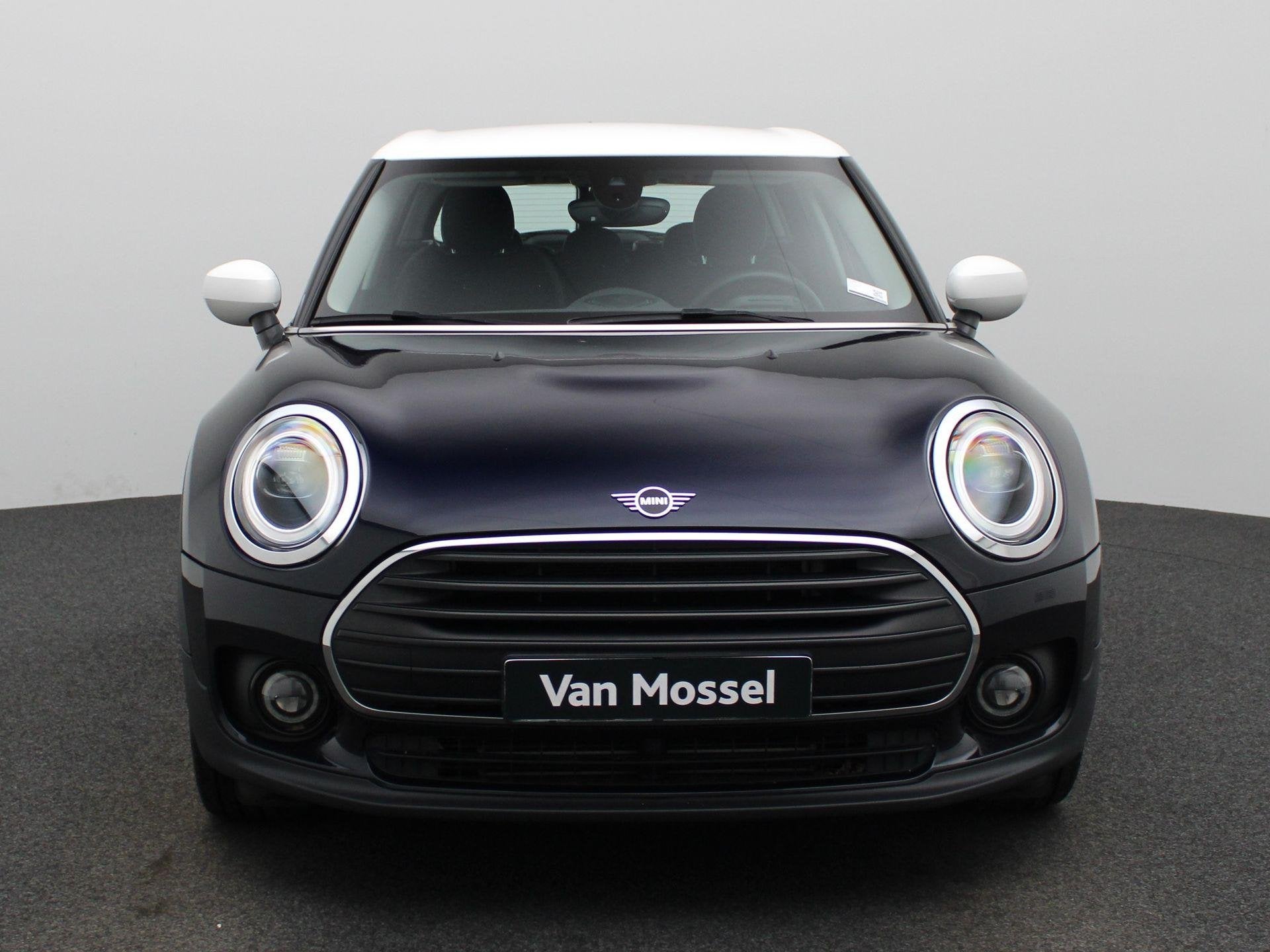 Mini Clubman Cooper (100 kW) | Camera | PDC A | Bluetooth |, Auto's, Stof, Gebruikt, 715 kg, Zwart