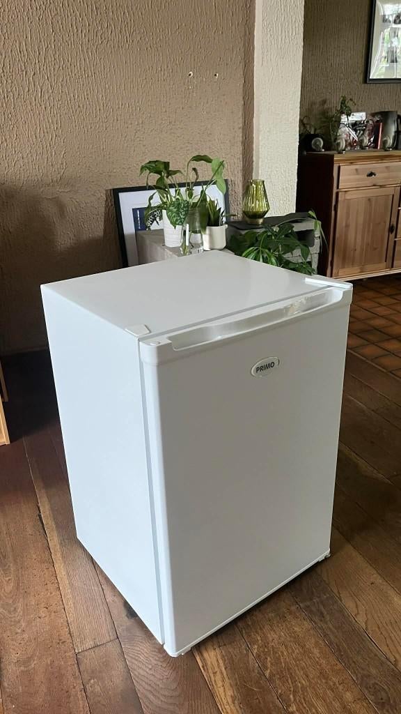 PRIMO kleine koelkast met vriesvak – 76L – nieuwstaat, Electroménager, Avec compartiment congélateur, Comme neuf, Enlèvement, 45 à 60 cm