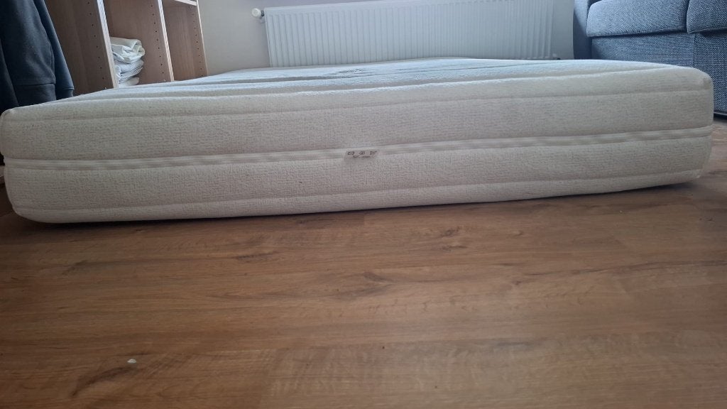 Matras, Huis en Inrichting, Ophalen, 210 cm, Zo goed als nieuw, Twijfelaar