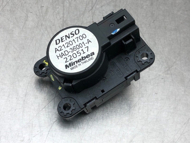 ACTIONNEUR MOTEUR VOLET CHAUFFAGE Nissan Micra (K14), Utilisé, Nissan