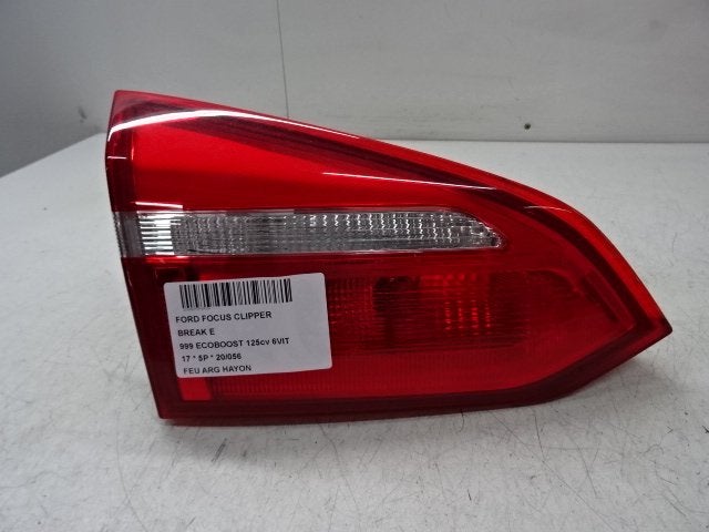 PANNEAU ARRIÈRE GAUCHE AVEC LAMPE Ford Focus 3 Wagon, Utilisé, Ford