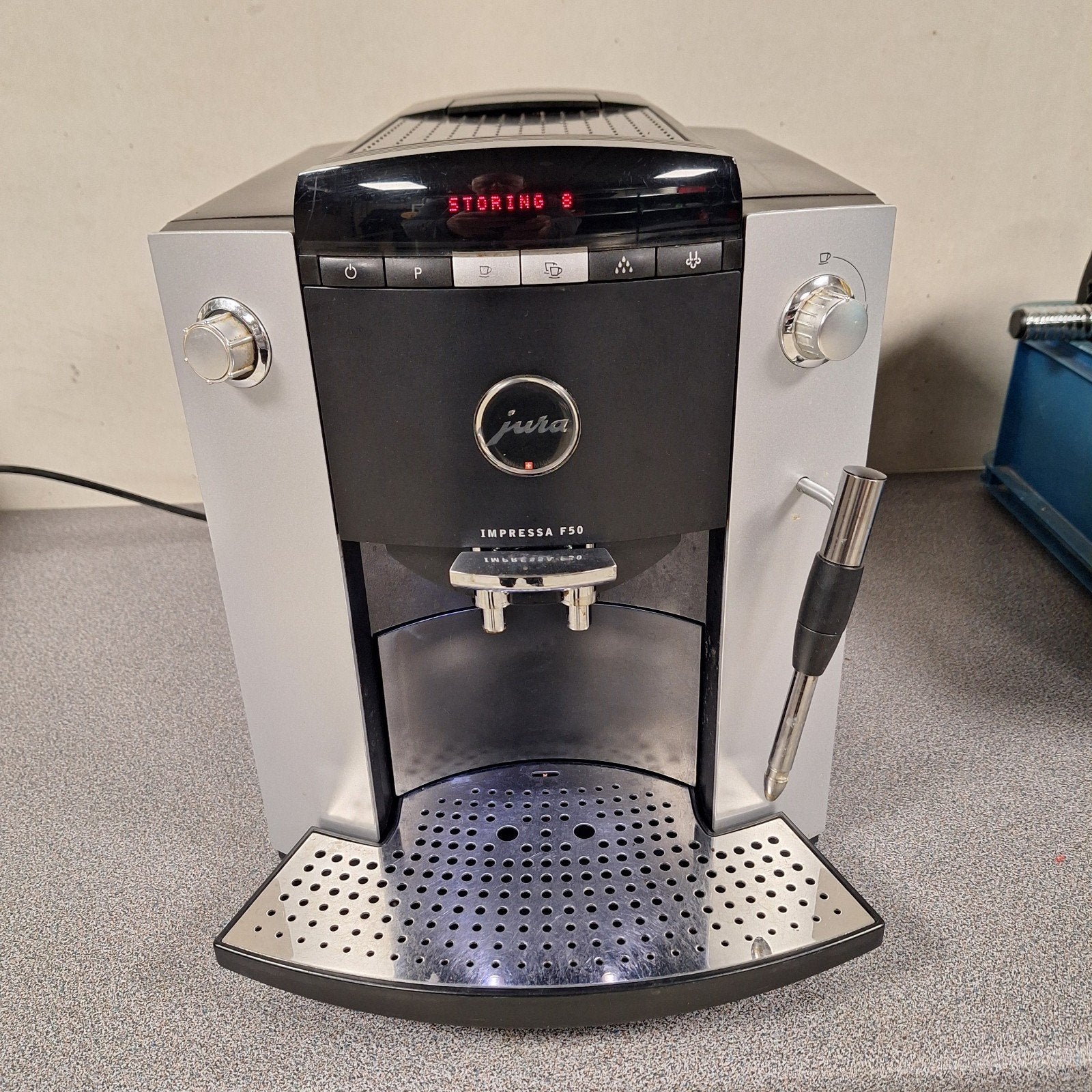 Volautomatische koffiezetapparaat Jura F50, Elektronische apparatuur, Koffiezetapparaten, Ophalen