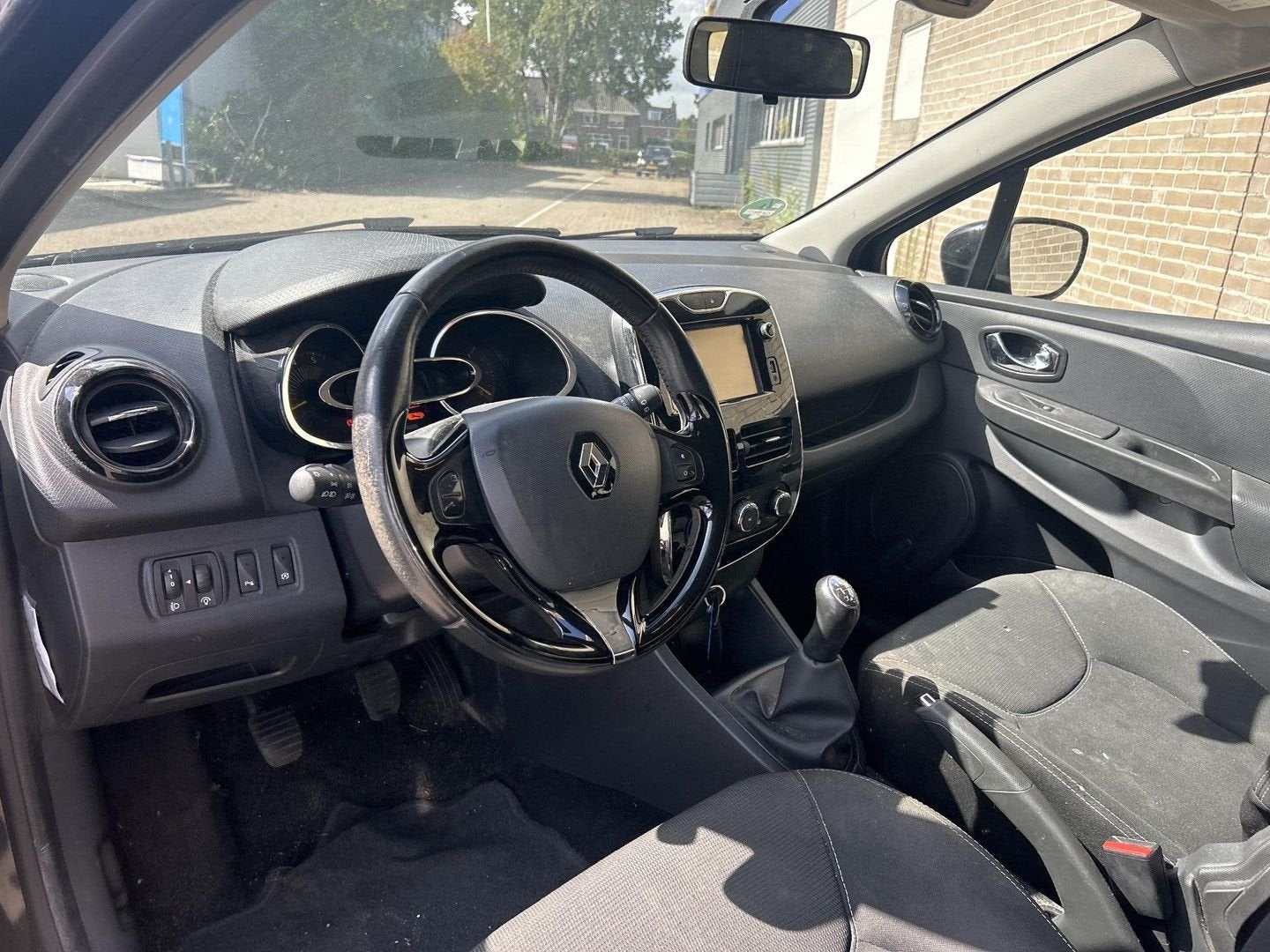 Renault Clio Estate 1.5 dCi ECO Expression | Climate | Trekh, Autos, Renault, Achat, Entreprise, Boîte manuelle, Electronic Stability Program (ESP)