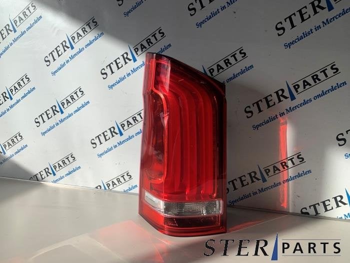 Feu arrière gauche d'un Mercedes Vito, Neuf, -, -, Enlèvement ou Envoi