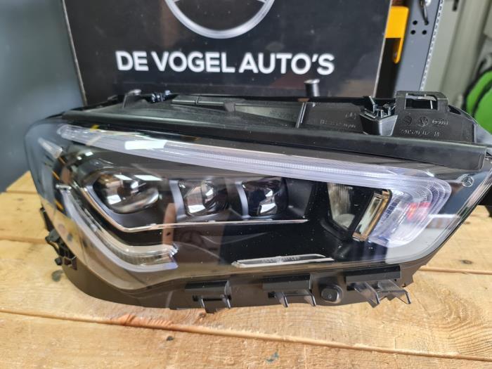 Phare droit d'un Mercedes CLA, 3 mois de garantie, Utilisé, -, -