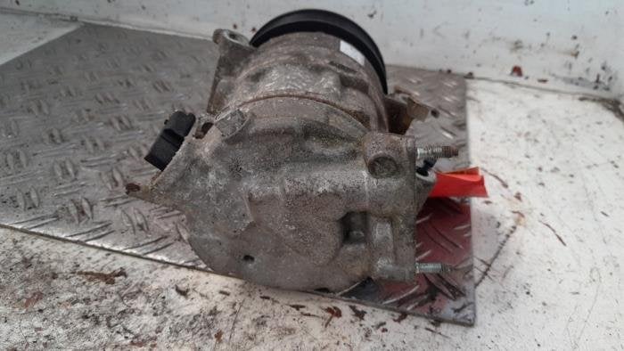 Pompe clim d'un Peugeot 5008, -, -, 3 mois de garantie, Utilisé