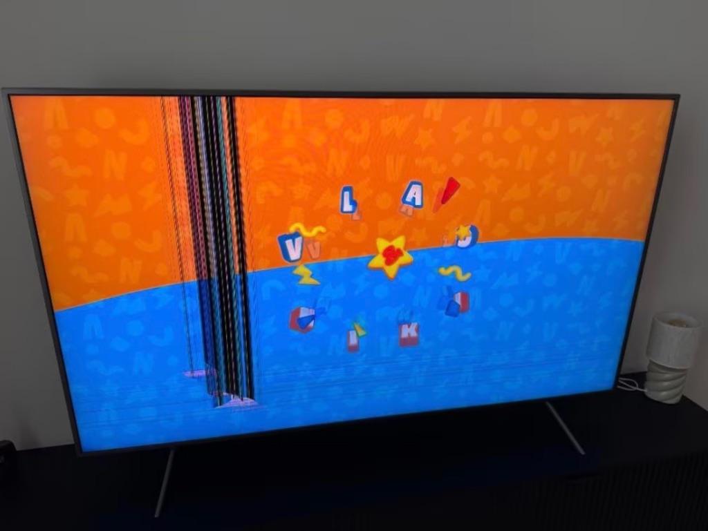 Tv Samsung 65 pousse ❗️ (fissure écran ) ❗️❗️, QLED, 50 Hz, 60 à 80 cm, Enlèvement