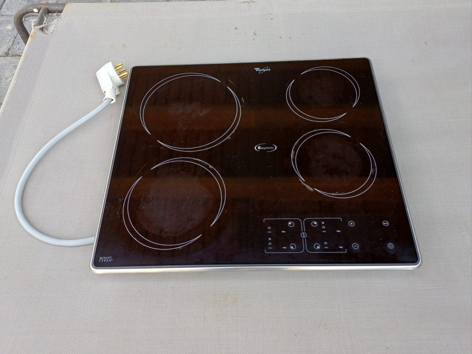 Electrisch vuur, Elektronische apparatuur, Ophalen