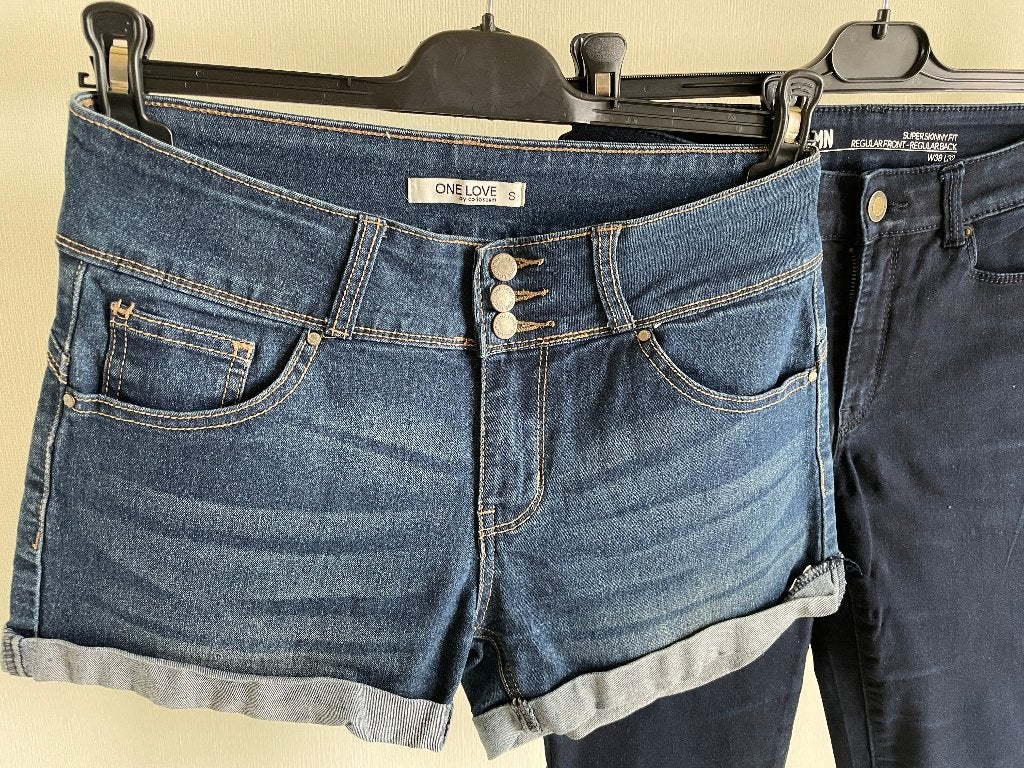 Short one love S - gratis blauwe broek JBC, Envoi, Comme neuf, Autres tailles