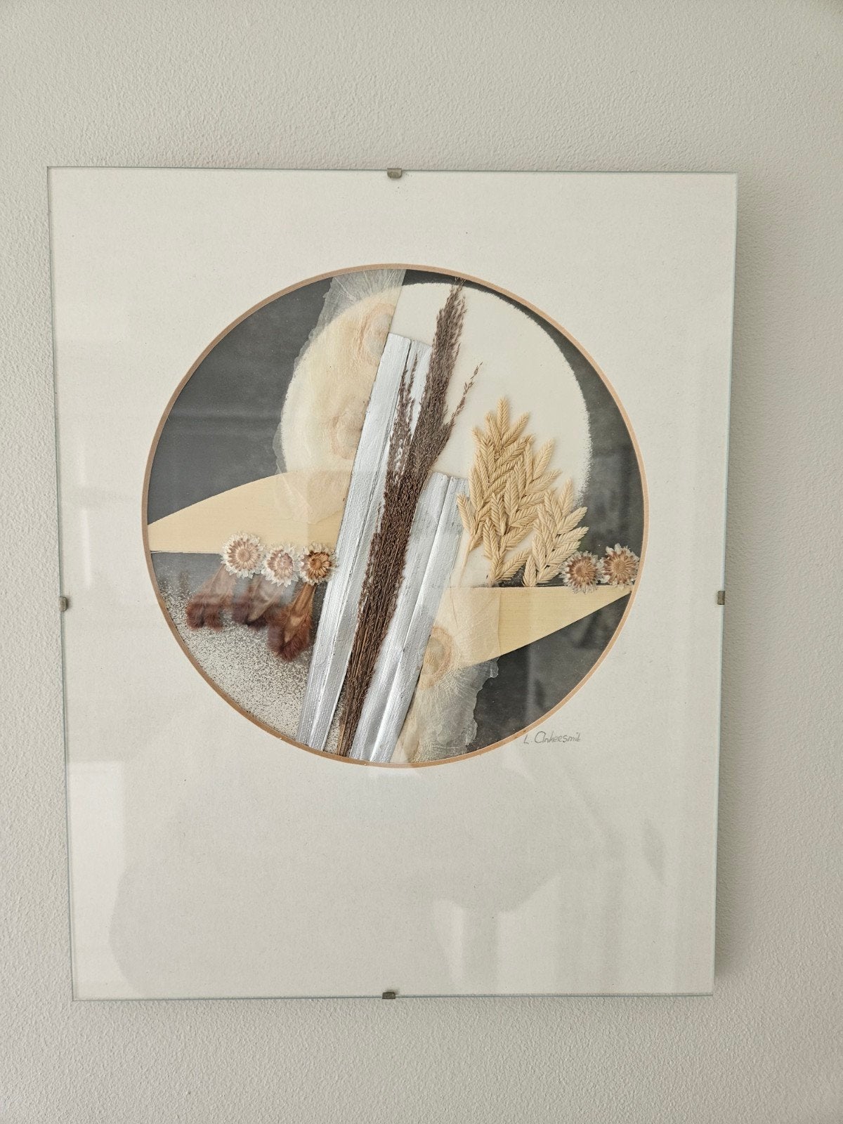 Kaders met droogbloemen, Ophalen