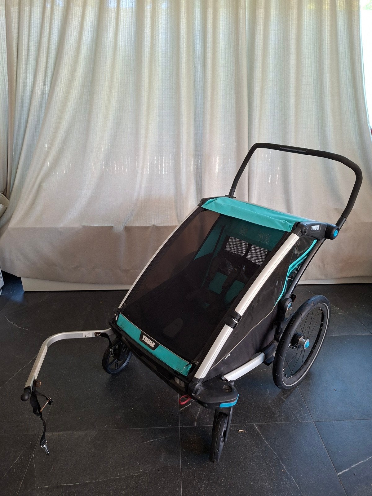 Fietskar Thule voor 2 kindjes met infant sling, Ophalen, Gebruikt, Vering, Thule / Chariot