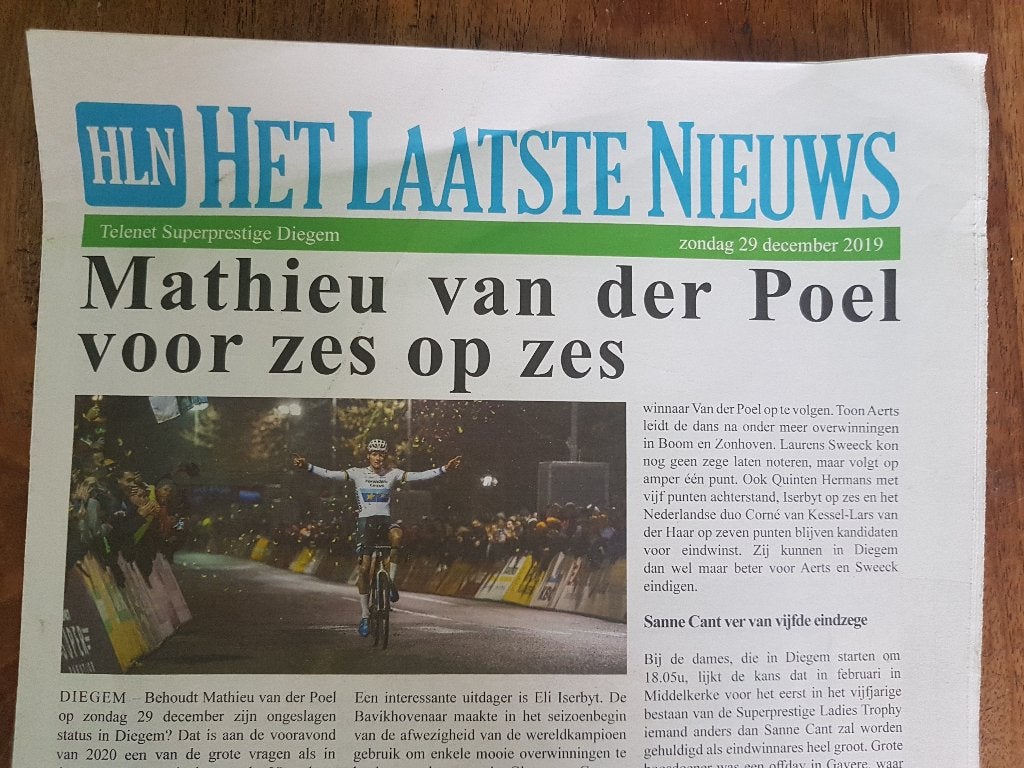 Mathieu Van der Poel rijdt in superprestige Diegem 2020, Verzamelen, Verzenden, 1980 tot heden, Krant