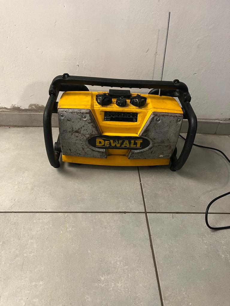 Dewalt bouwradio, Ophalen, Zo goed als nieuw, Radio