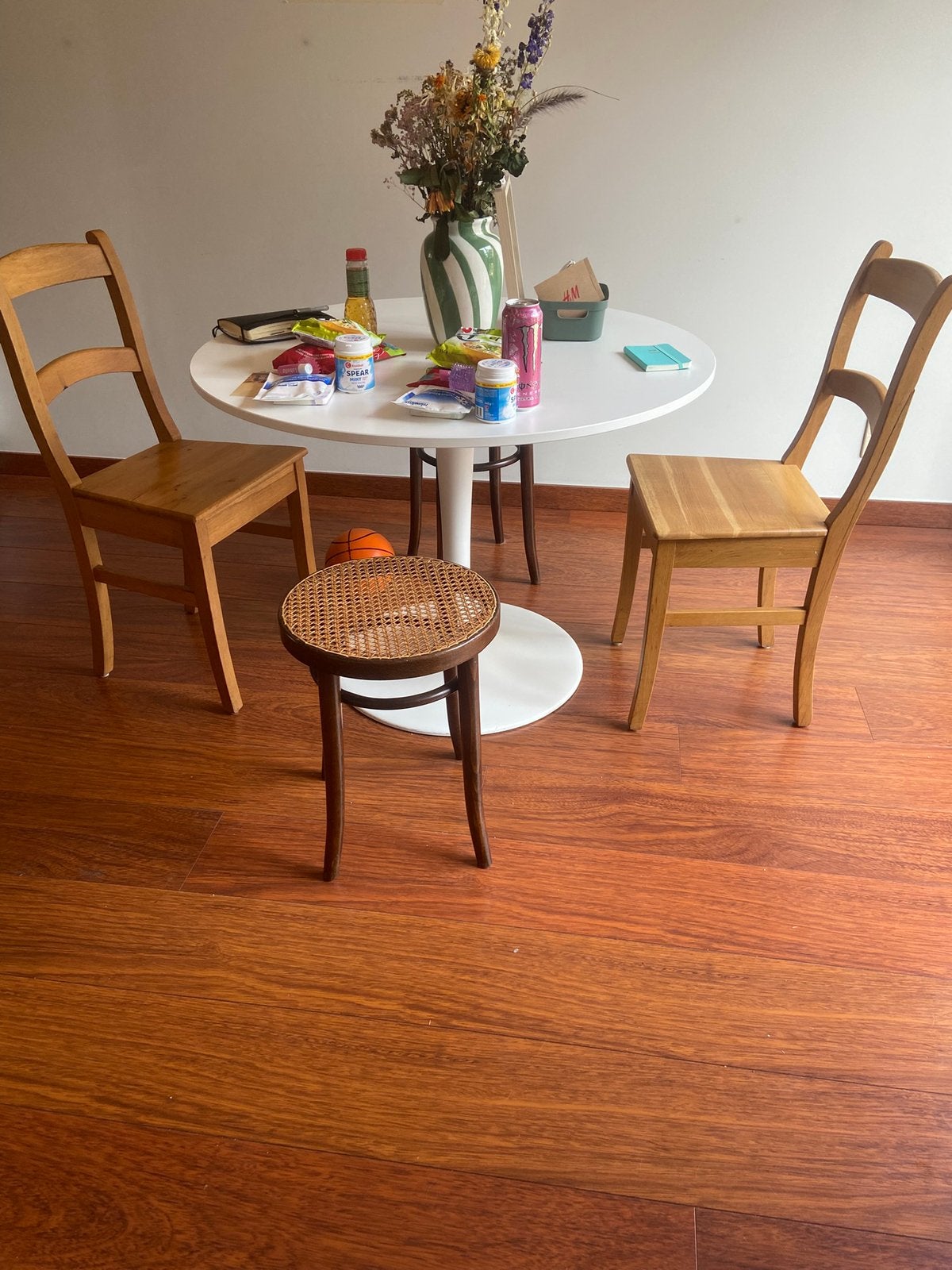 IKEA DOCKSTA tafel. Zeer mooie staat!, Ophalen, Zo goed als nieuw