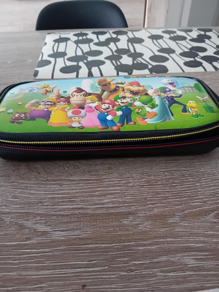 Étui pour Nintendo impeccable, Consoles de jeu & Jeux vidéo