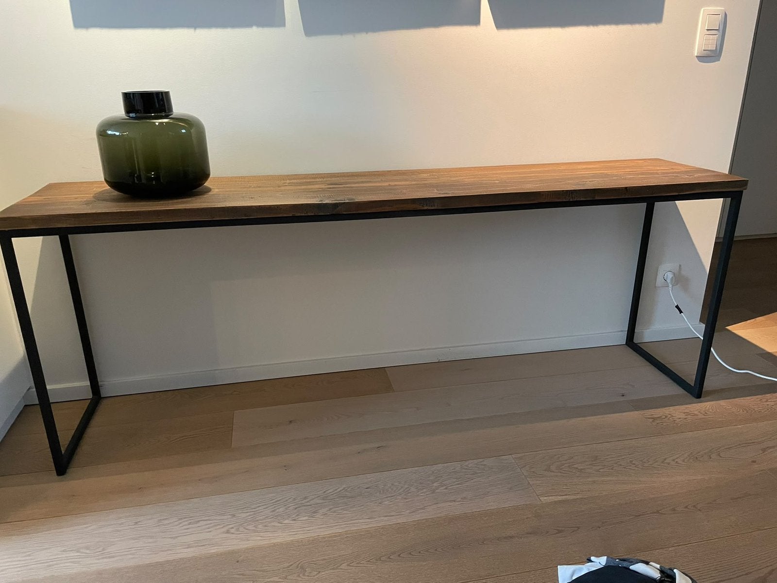 Houten sidetable, Ophalen, Zo goed als nieuw