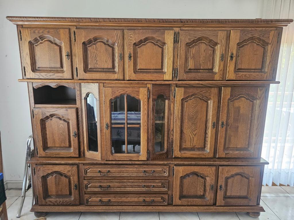 Meubels voor de eetkamer, Ophalen, Eikenhout