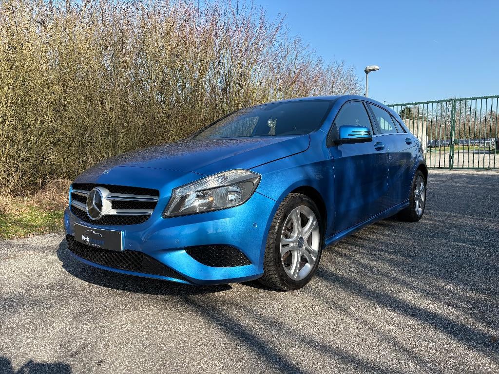 Pack sport urbain Mercedes A 180 - Garantie*NAVI*OHB*PDC, Autos, Mercedes-Benz, 90 kW, Classe A, Achat, Euro 6