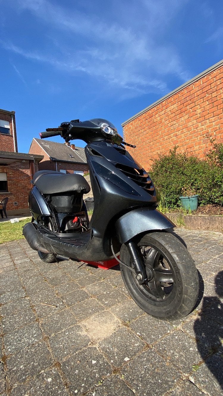 zip 180cc, Fietsen en Brommers, Scooters | Piaggio, Ophalen, Zo goed als nieuw, Zip